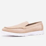 Chaussures europiyane en daim beige