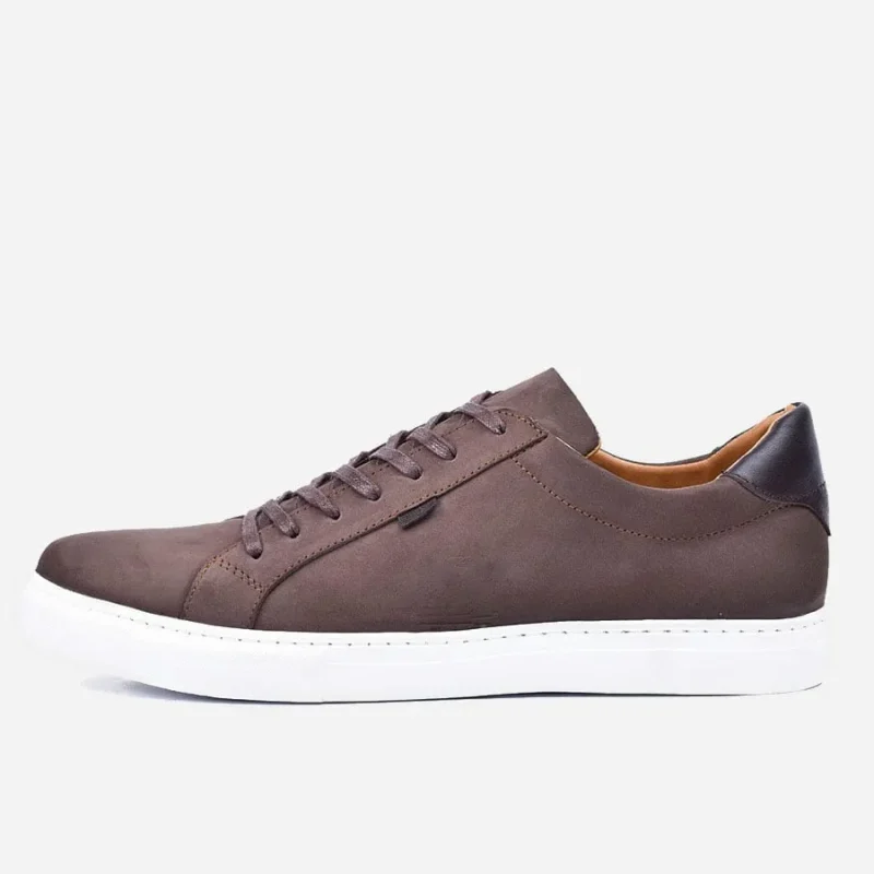 Basket en cuir marron - op46